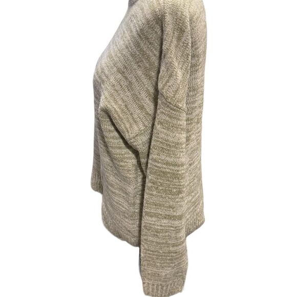 Women's Green Knit Pullover Sweater Long Sleeve Relaxed Fit Size L - NWT - Picture 3 of 9